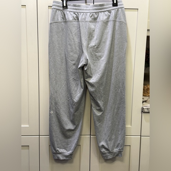 Lululemon Soft Jersey Classic-Fit Mid-Rise Jogger *7/8 Length - Picture 2 of 5